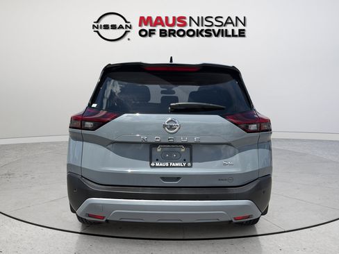 Used 2021 Nissan Rogue SL w/ Premium Package FWD image 9