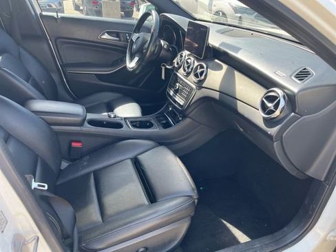 Used 2019 Mercedes-Benz GLA 250 4MATIC image 14