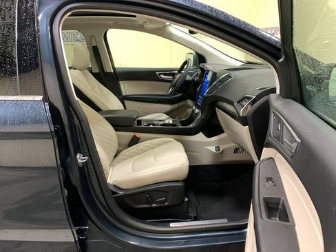 Used 2023 Ford Edge Titanium w/ Equipment Group 301A image 11