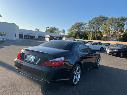 Used 2013 Mercedes-Benz SL 550 image 6