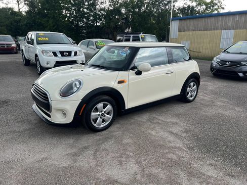 Used 2019 MINI Cooper 2-Door Hardtop FWD image 10