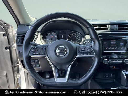 Used 2019 Nissan Rogue SV FWD image 42