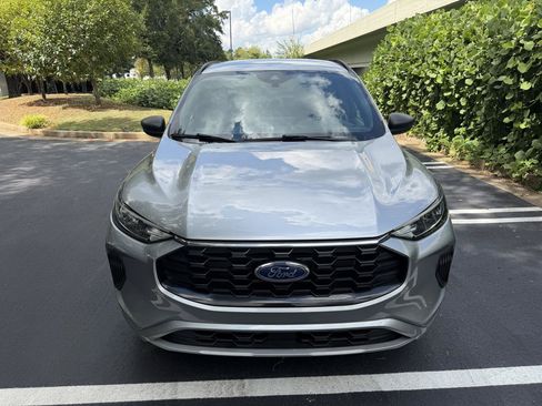 Used 2024 Ford Escape ST-Line w/ Tech Pack #1 AWD/4WD image 2