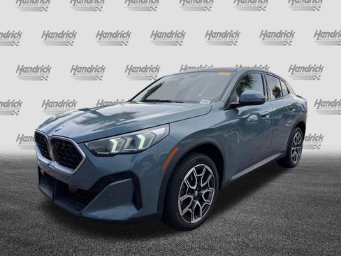 Used 2025 BMW X2 xDrive28i AWD/4WD image 5