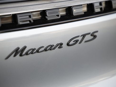 New 2026 Porsche Macan GTS image 16