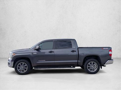 Used 2018 Toyota Tundra SR5 w/ SR5 Upgrade Package image 8
