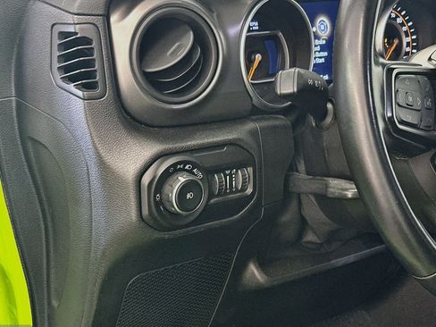 Used 2021 Jeep Wrangler Unlimited Sport AWD/4WD image 17