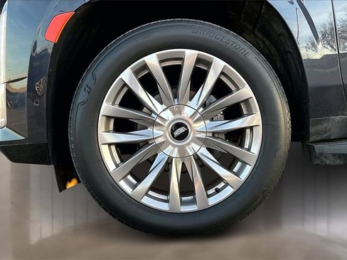 Certified 2023 Cadillac Escalade Premium Luxury w/ Performance Package image 8