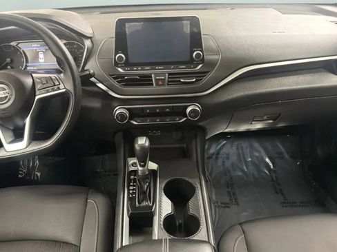 Used 2019 Nissan Altima 2.5 S FWD image 15