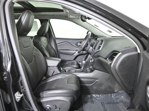 Used 2022 Jeep Cherokee Latitude Lux w/ Sun & Sound Group image 13