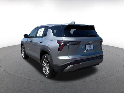 Used 2025 Chevrolet Equinox LT FWD image 11