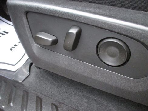 Used 2024 Chevrolet Colorado Trail Boss w/ Advanced Trailering Package image 15