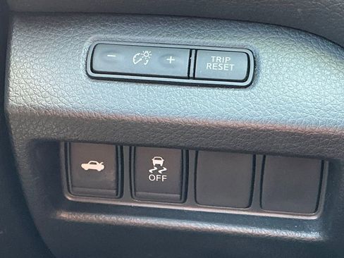 Used 2017 Nissan Altima 2.5 S w/ Power Driver Seat Package image 16