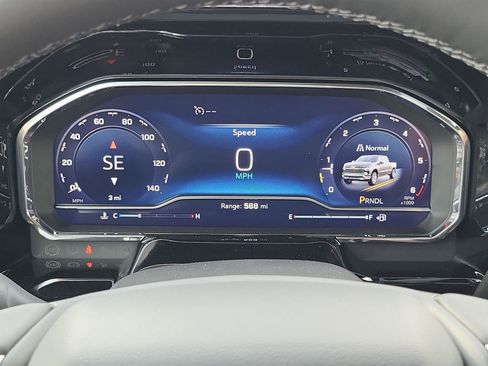 New 2025 Chevrolet Silverado 1500 LT w/ Convenience Package II image 11