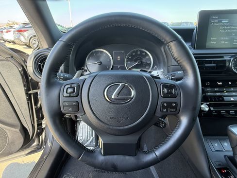 Certified 2025 Lexus IS 300 RWD image 21