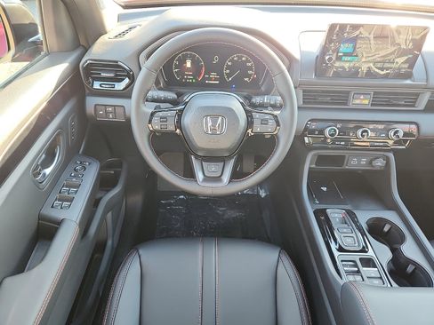 New 2025 Honda Pilot TrailSport image 7