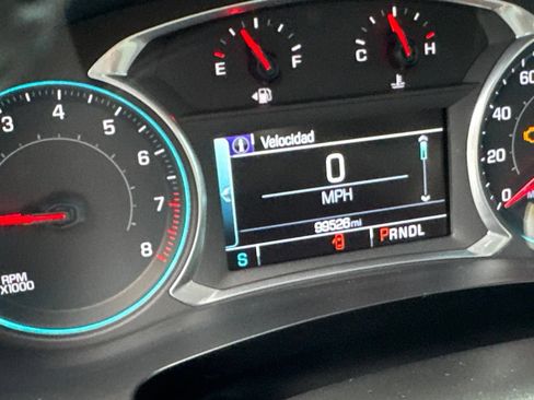 Used 2019 Chevrolet Traverse LT FWD image 11