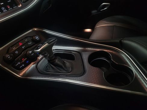 Used 2016 Dodge Challenger SXT Plus image 26