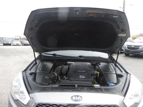 Used 2016 Kia K900 Luxury image 9