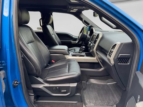 Used 2019 Ford F150 Lariat w/ Equipment Group 502A Luxury AWD/4WD image 16
