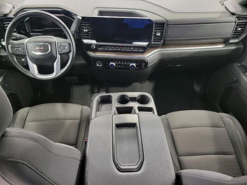 Used 2024 GMC Sierra 1500 Elevation AWD/4WD image 7