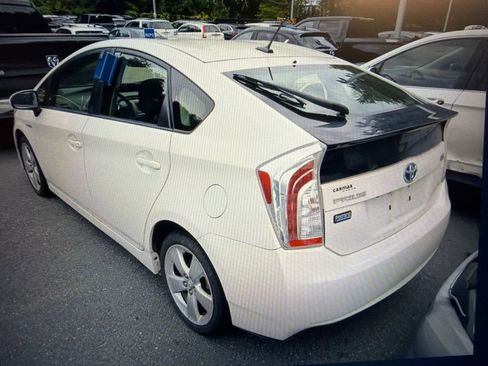 Used 2013 Toyota Prius Persona Series FWD image 4