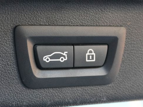 Used 2020 BMW X7 xDrive40i w/ M Sport Package image 34