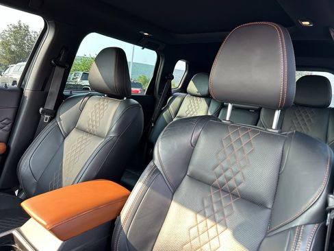 Used 2023 Mitsubishi Outlander SEL AWD/4WD image 22