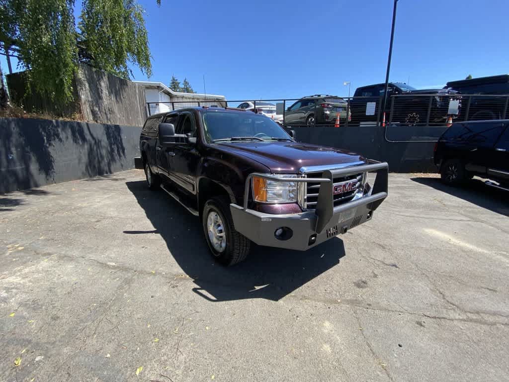 Used 2008 GMC Sierra 2500 SLT w/ Sun And Navigation Package AWD/4WD image 8