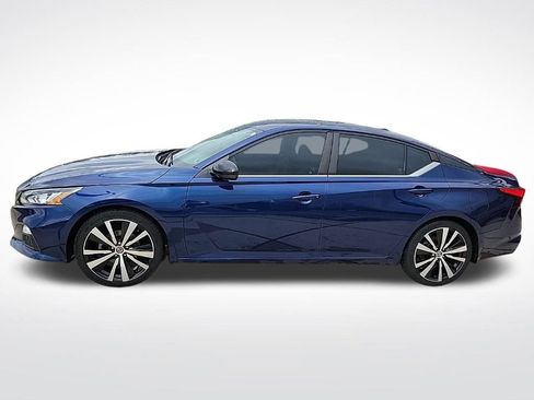 Used 2020 Nissan Altima 2.5 SR w/ Premium Package image 2