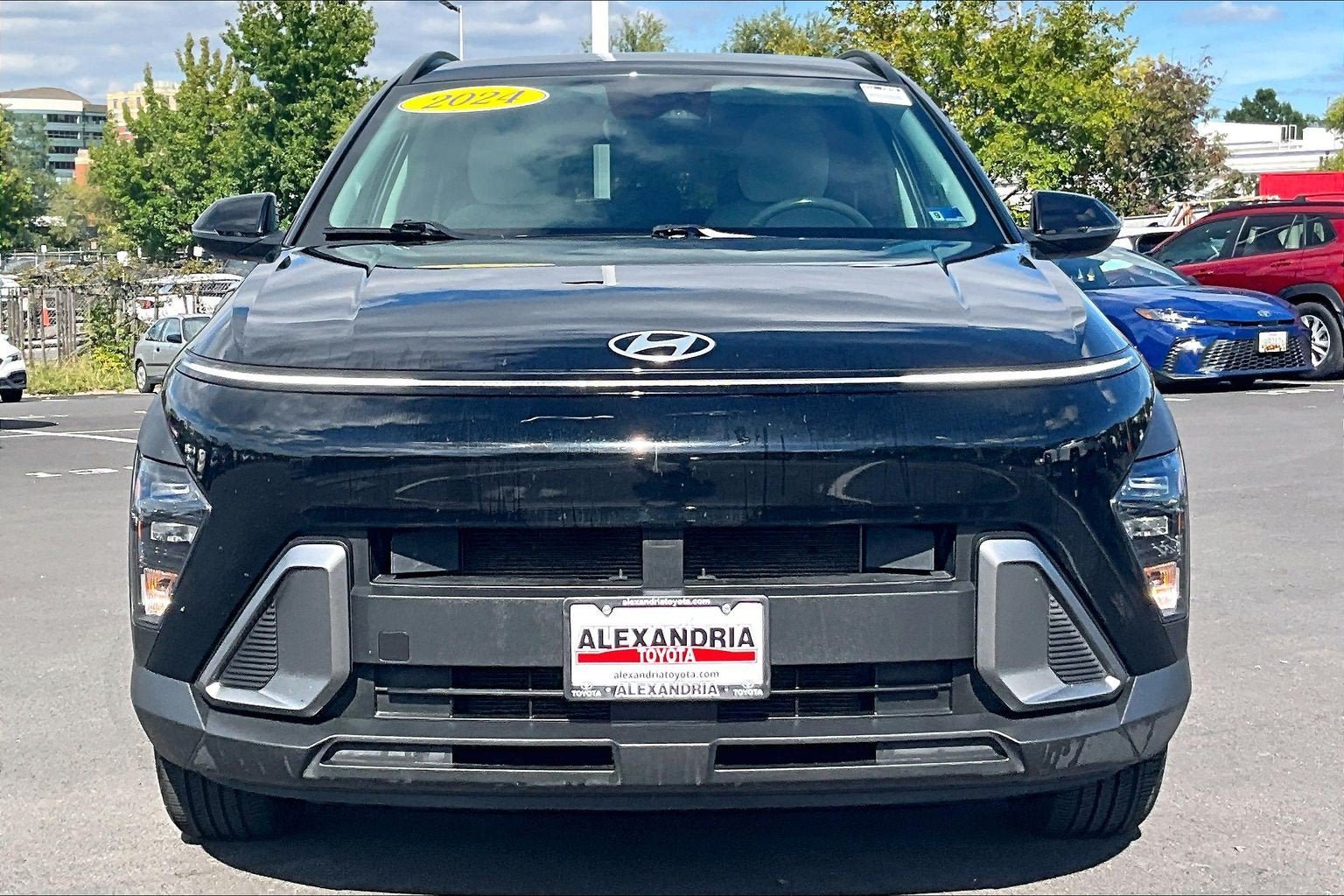 Used 2024 Hyundai Kona SEL w/ Convenience Package AWD/4WD image 3