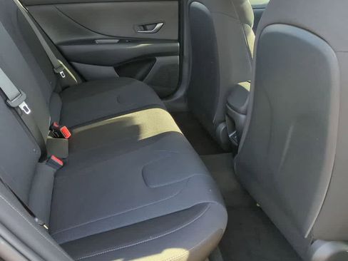 New 2026 Hyundai Elantra SE FWD image 22