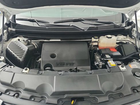 Used 2023 Chevrolet Traverse LT FWD image 30