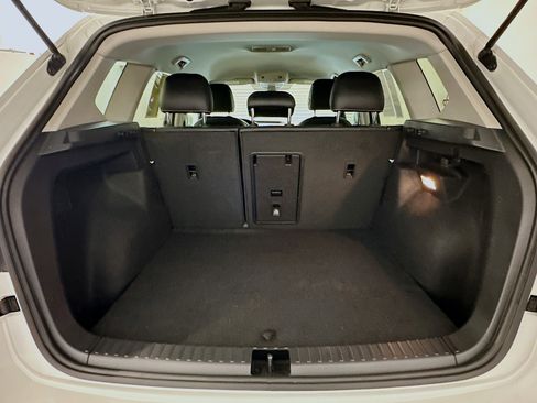 Used 2023 Volkswagen Taos SE image 30