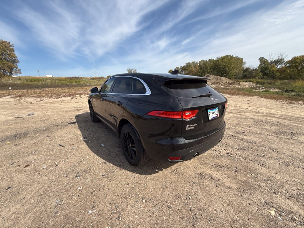Used 2020 Jaguar F-PACE Prestige AWD/4WD image 5