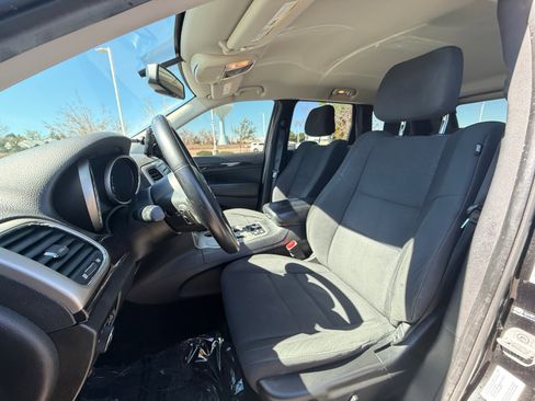 Used 2012 Jeep Grand Cherokee Laredo w/ Laredo E Group image 14