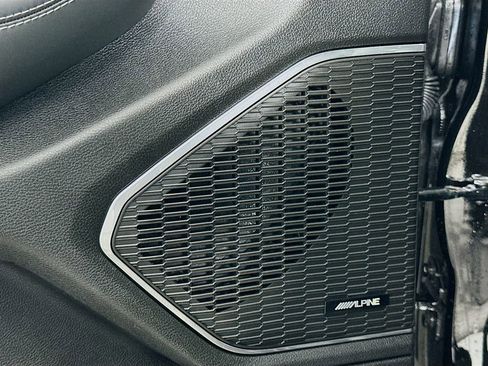 Used 2025 Jeep Grand Cherokee L Overland image 19