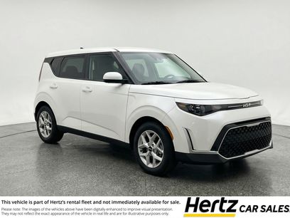 Used 2025 Kia Soul LX w/ LX Technology Package