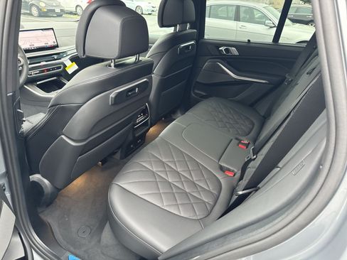 New 2026 BMW X5 xDrive40i w/ M Sport Package AWD/4WD image 25