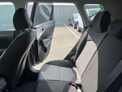 Used 2025 Kia Soul LX w/ LX Technology Package FWD image 37