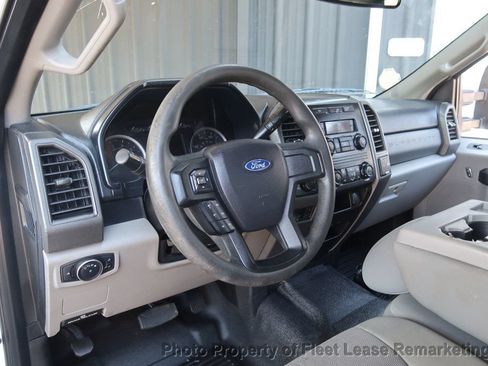Used 2019 Ford F250 XL w/ Power Equipment Group AWD/4WD image 10