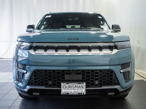 New 2026 Jeep Grand Wagoneer L 4WD image 2