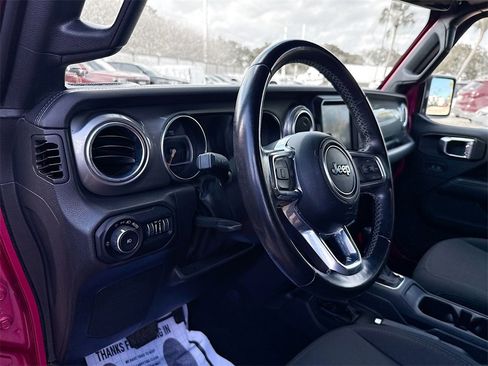 Used 2022 Jeep Wrangler Unlimited Sahara w/ LED Lighting Group image 10