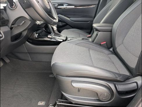 Certified 2025 Kia Seltos S FWD image 9