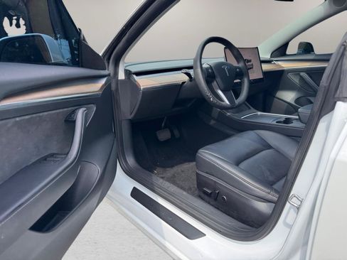 Used 2022 Tesla Model 3 Long Range AWD/4WD image 16