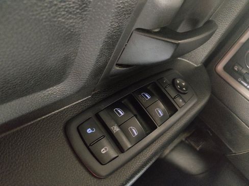Used 2020 RAM 1500 Tradesman AWD/4WD image 27