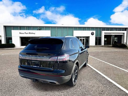 Used 2022 Lincoln Nautilus Reserve w/ Equipment Group 201A image 8