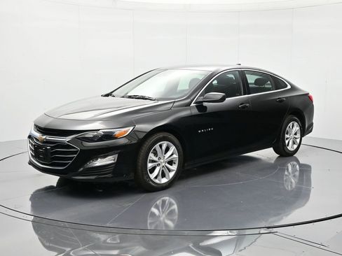 Used 2025 Chevrolet Malibu LT image 1