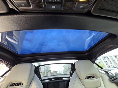 Used 2015 Mercedes-Benz SLK 250 image 33