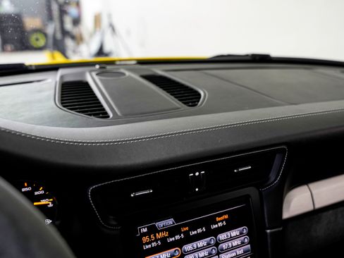 Used 2015 Porsche 911 GT3 image 12